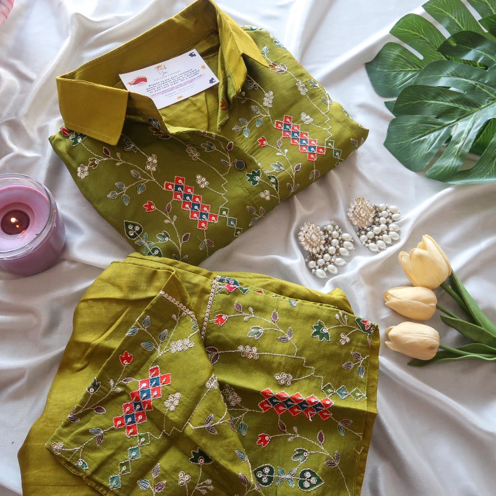 045EE448-F395-4B52-9992-9E9BCD31681D-2.jpg Mayur Silk Heritage suit set - Image 1